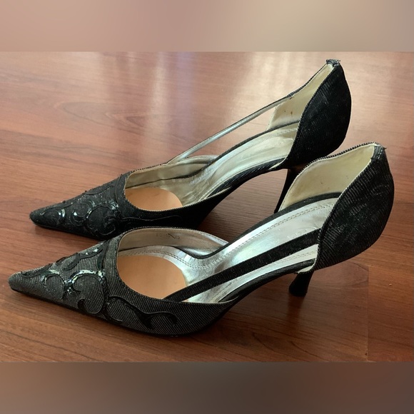 LUVSHOES Women’s Laced Pattern High Heel Black Size 9 (40) - Picture 2 of 9